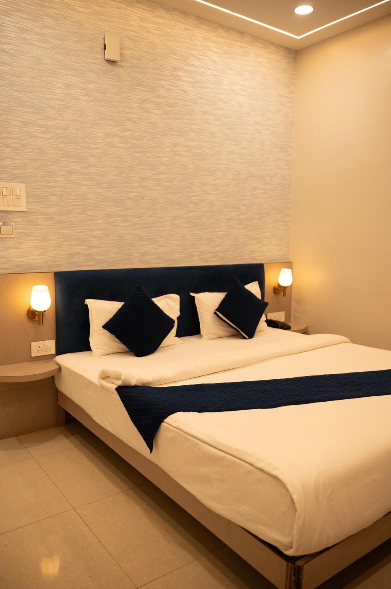 Hotel Manaal Akolia Esterno foto