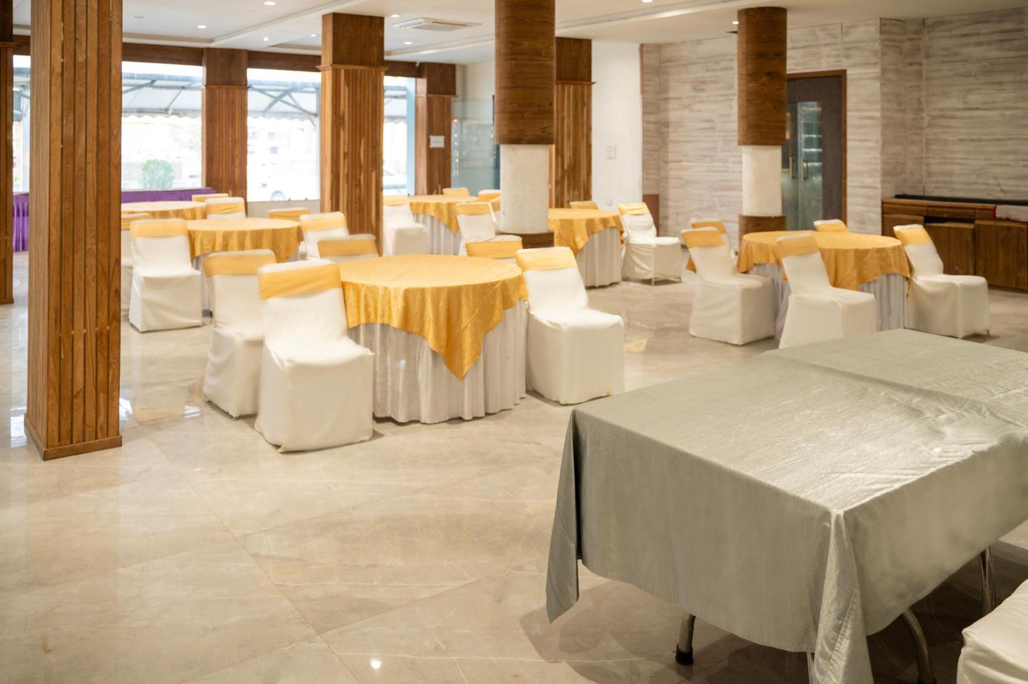 Hotel Manaal Akolia Esterno foto