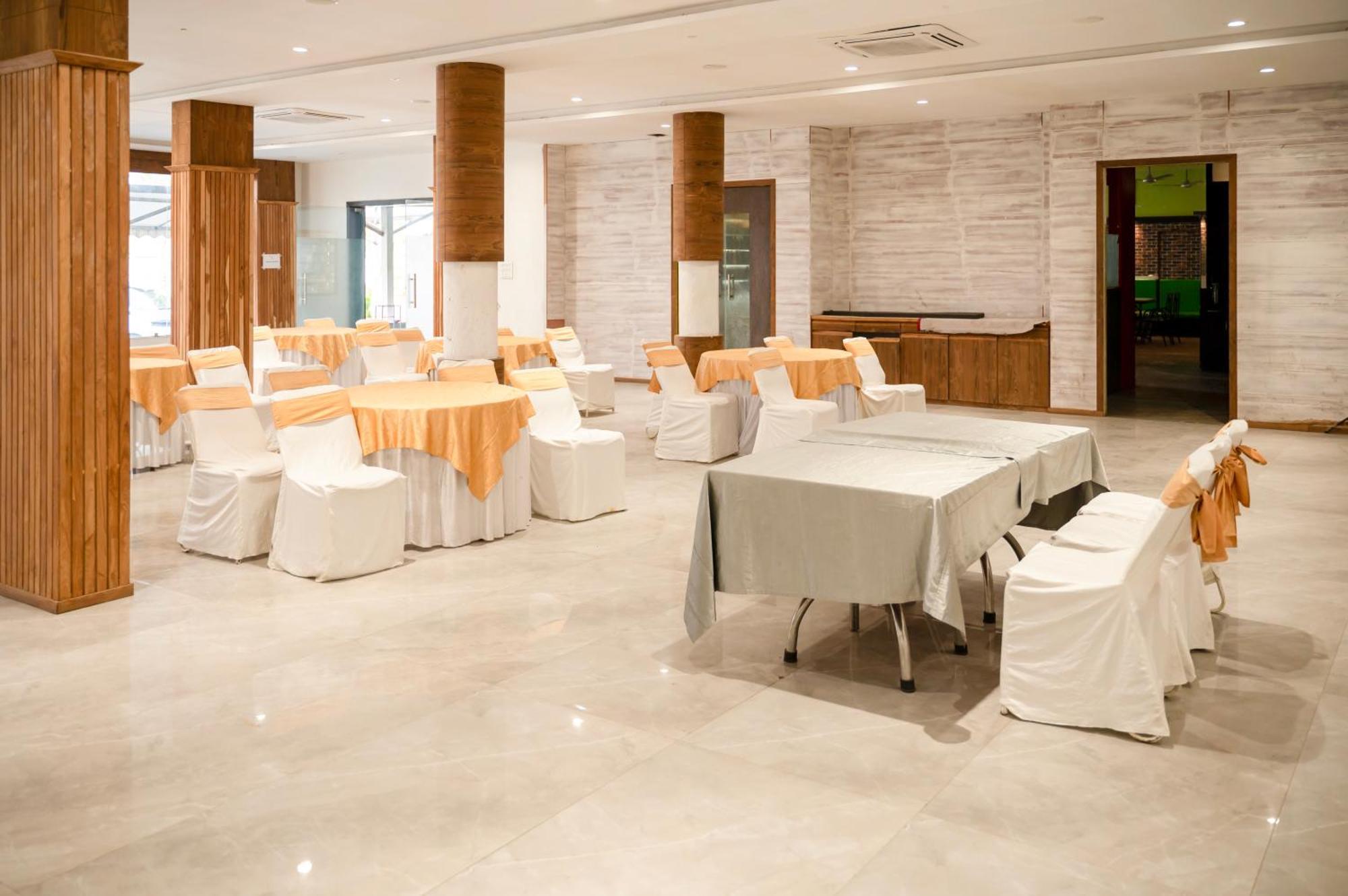 Hotel Manaal Akolia Esterno foto
