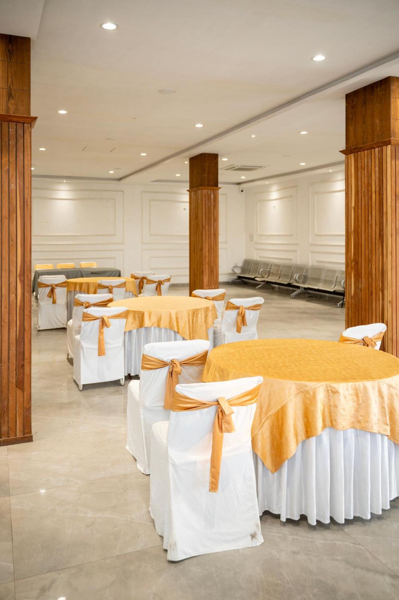 Hotel Manaal Akolia Esterno foto